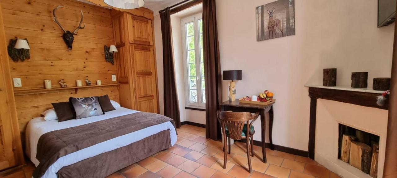 Hotel La Bonne Auberge Сен-Мартен-Везюби Экстерьер фото