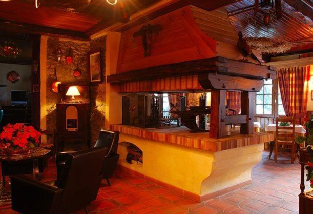 Hotel La Bonne Auberge Сен-Мартен-Везюби Экстерьер фото